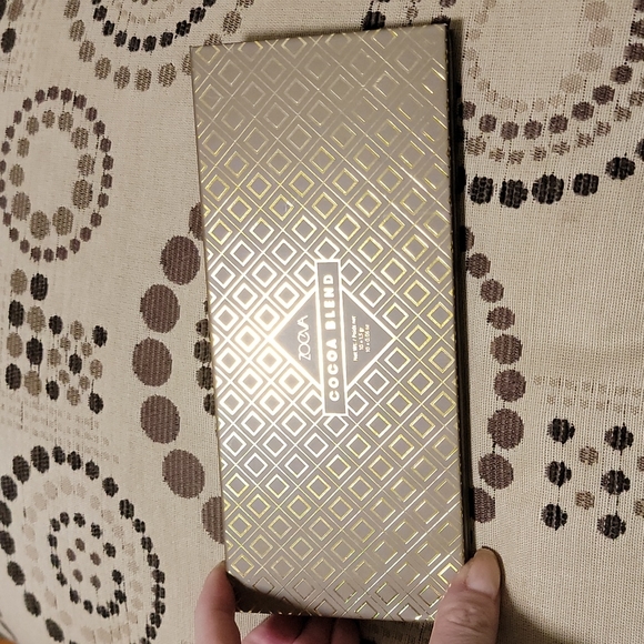 Zoeva Cocoa Blend Eyeshadow Palette - Picture 2 of 3